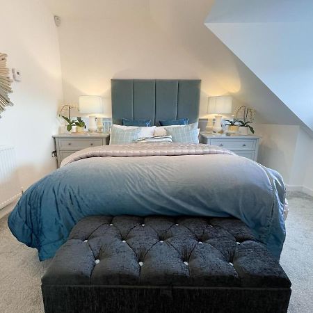 Newly Developed 3 Bedroom Home グラスゴー エクステリア 写真