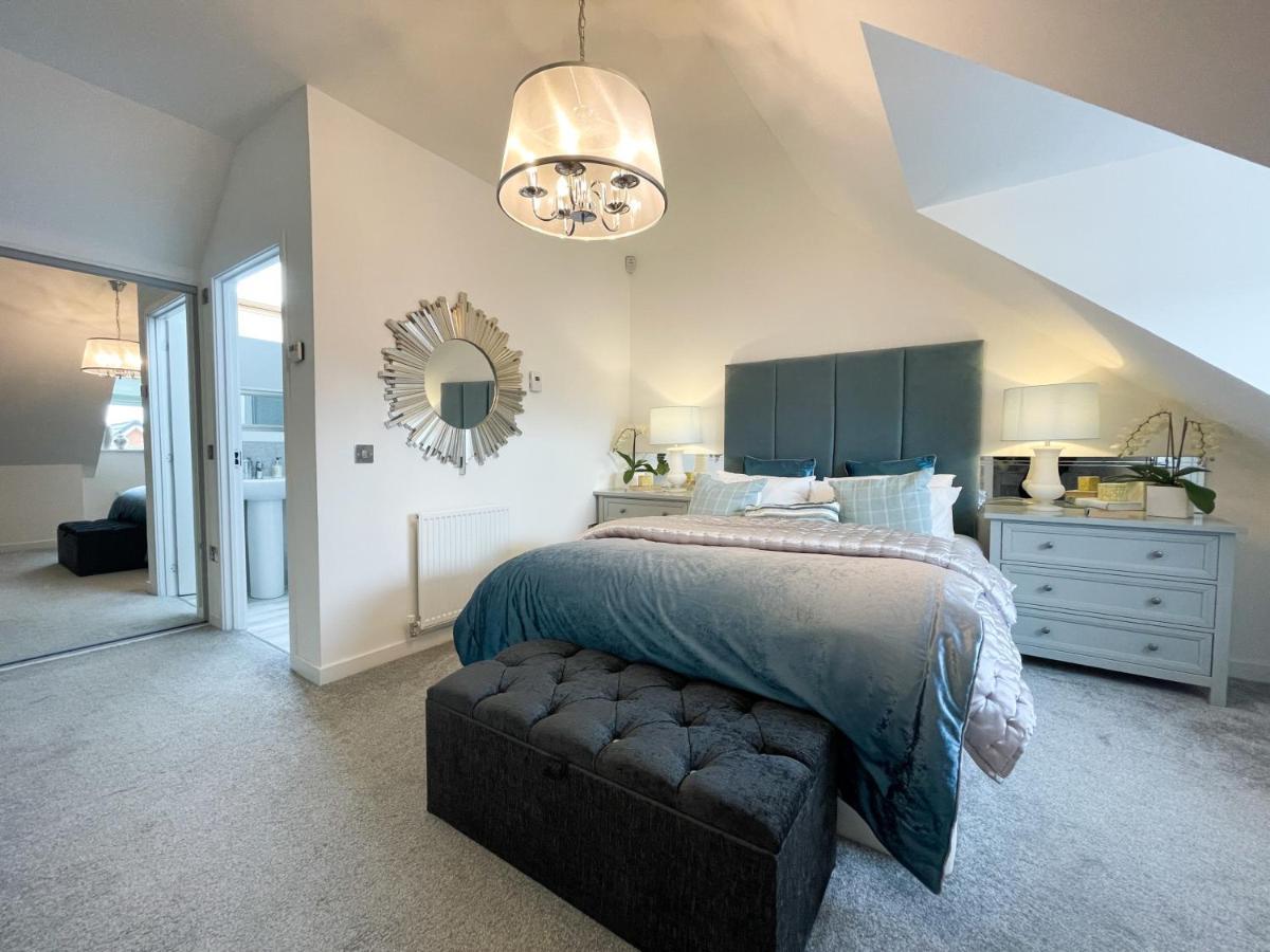 Newly Developed 3 Bedroom Home グラスゴー エクステリア 写真